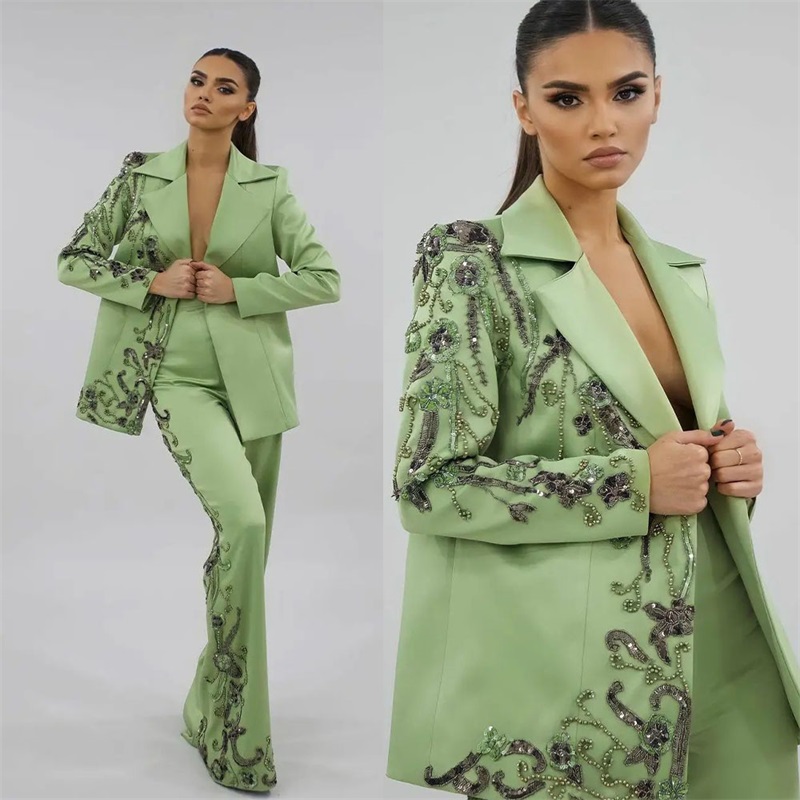 Women Luxury Formal Wear - مصمم الأخضر الساتان النساء الدعاوى مجموعة