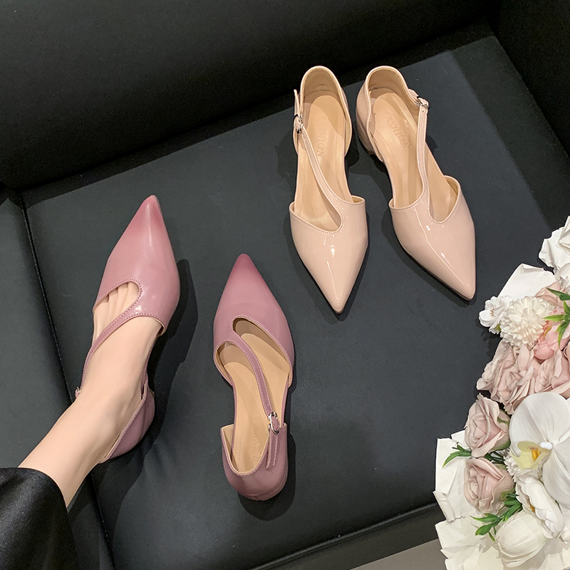 صنادل نسائية فرنسية مدببة الأط - مراجعة Pump Heel Block وسعره