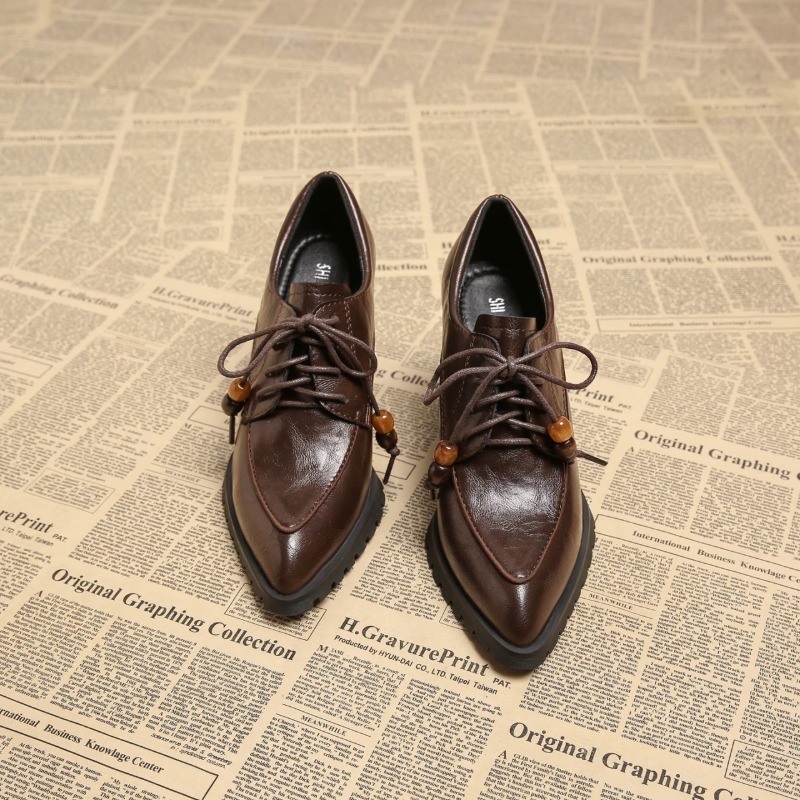 حذاء نسائي كلاسيكي بحزام وفتحة - مراجعة Pump Heel Block وسعره