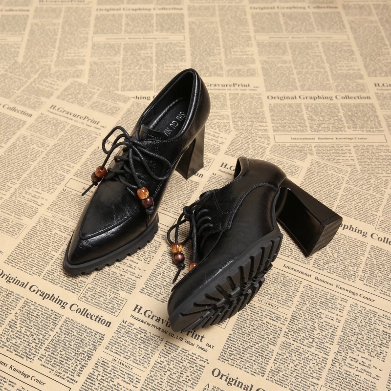 حذاء نسائي كلاسيكي بحزام وفتحة - مراجعة Pump Heel Block وسعره