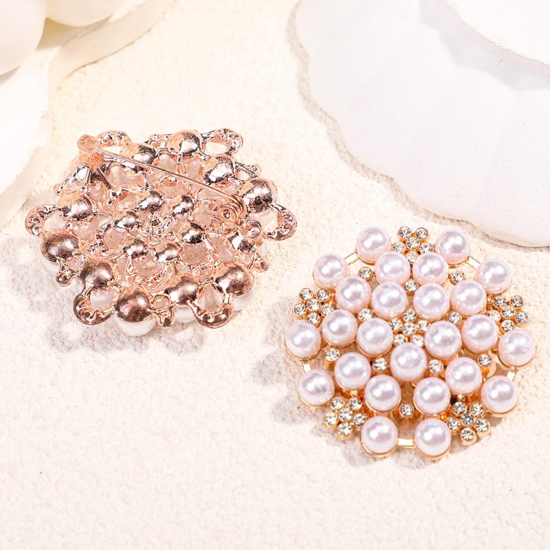 بروش زهرة مزين باللؤلؤ والأحجا - مراجعة Formal Wear Jewelry For Women وسعره