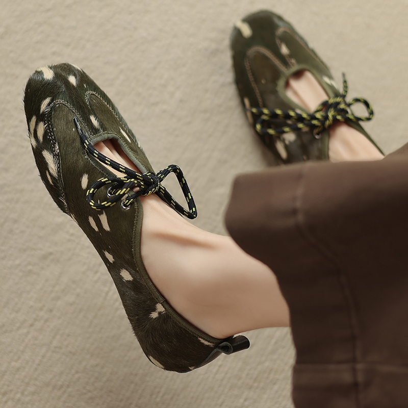 أحذية نسائية مسطحة جديدة من AI - مراجعة Women Formal Wear With Shoes وسعره