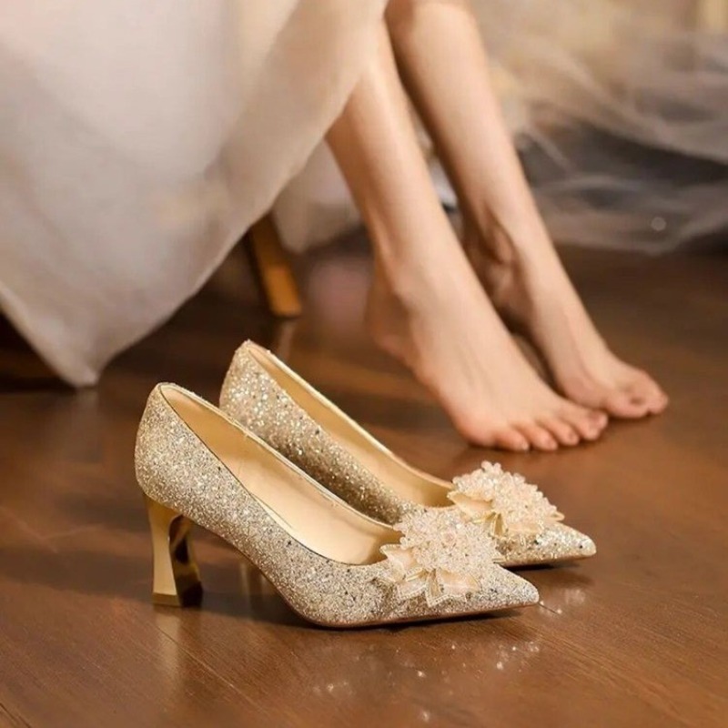 حجر الراين زهرة كتلة كعب أحذية - مراجعة Pump Heel Block وسعره