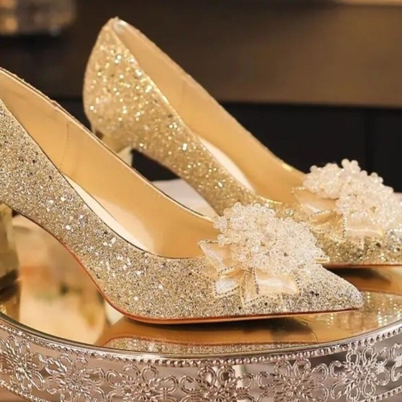حجر الراين زهرة كتلة كعب أحذية - مراجعة Pump Heel Block وسعره