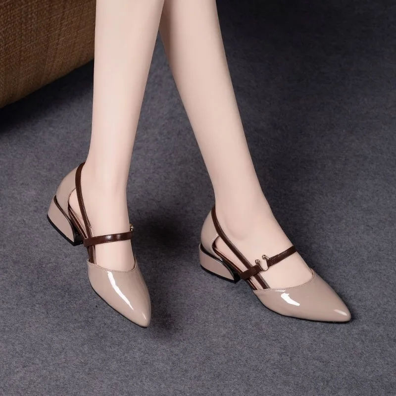 أحذية نسائية بلونين مع كعب مرب - مراجعة Pump Heel Block وسعره